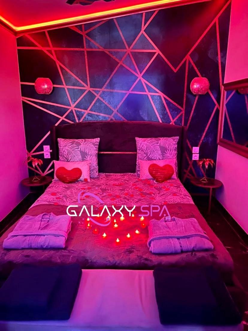Galaxy Spa - Suite Jupiter Jacuzzi Privatif Champigneulles Экстерьер фото